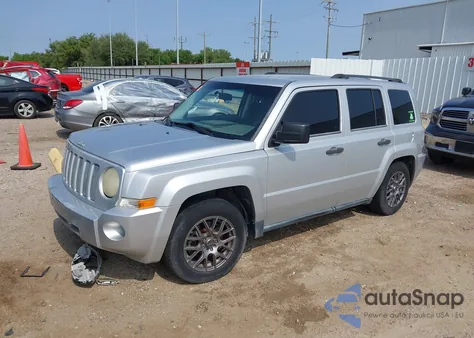 2008 Jeep Patriot Sport from USA, damaged, VIN 1J8FT28088D796513